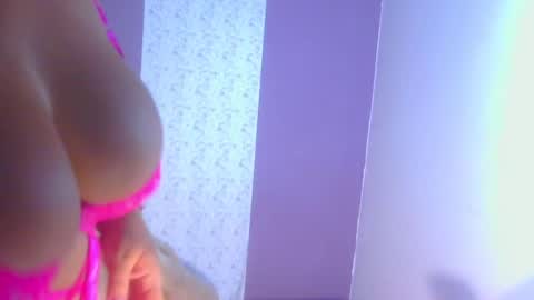 paulina online show from April 2026 06:38:01 PM