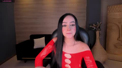 Snapshot of paulinesanz chatting on May 2026 07:10:02 PM Pauline Sanz online show from May 2026 07:10:02 PM