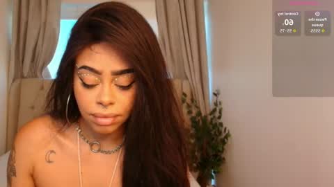 paulinne_clark online show from April 2026 07:14:01 PM