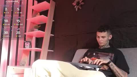 Paulo online show from December 2025 08:49:02 PM