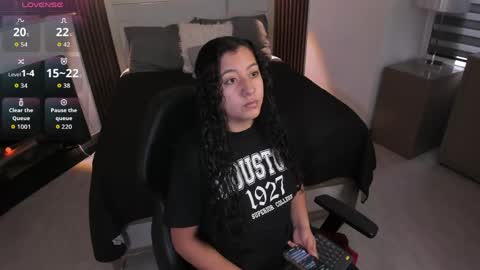 Paulys  online show from May 2026 12:13:02 PM
