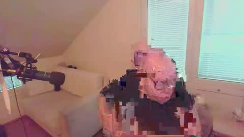 Snapshot of pavelishanov chatting on February 2026 06:22:02 AM pavelishanov online show from February 2026 06:22:02 AM