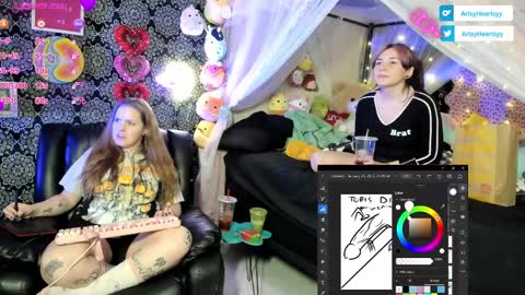 ArtsyHeartsyy online show from January 2025 05:30:01 AM