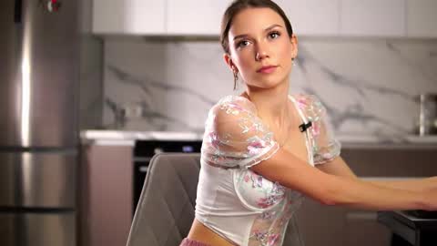 Beautiful Mila online show from December 2025 05:23:01 AM