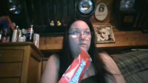 Snapshot of peachtree197 chatting on February 2025 03:11:02 AM peachtree197 online show from February 2025 03:11:02 AM