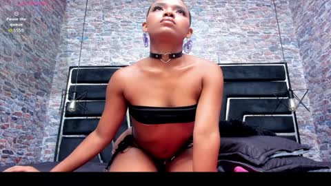 Snapshot of peachwen chatting on April 2026 12:20:01 PM Wen online show from April 2026 12:20:01 PM