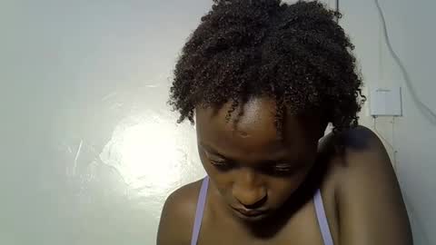 peachy_ebony online show from November 2025 03:18:02 AM
