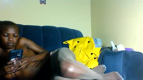 peachie online show from November 2025 06:24:02 AM