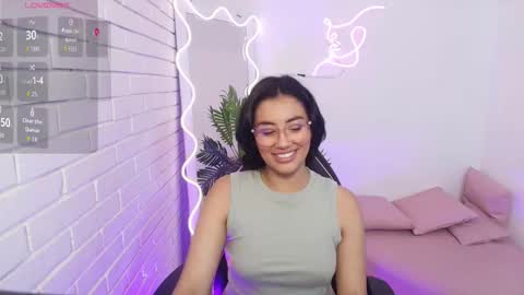 peachy_tay online show from December 2025 11:41:01 AM