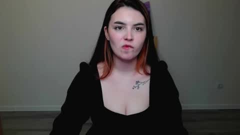 Peachy online show from February 2025 11:04:02 PM