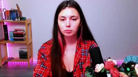 Peachy online show from September 2025 09:40:02 PM