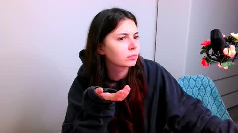 Peachy online show from December 2025 06:15:01 PM