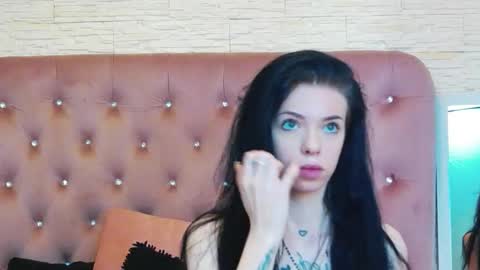 Snapshot of peachyella26 chatting on February 2026 08:44:02 AM Ella online show from February 2026 08:44:02 AM