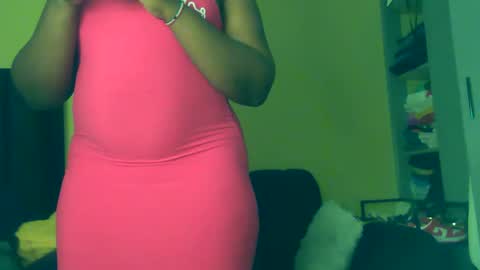 Snapshot of peachyglow_08 chatting on May 2026 07:11:02 PM curvy online show from May 2026 07:11:02 PM