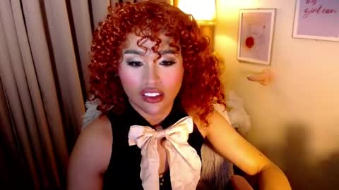 Snapshot of peakaboo_xx chatting on May 2026 10:09:01 AM Angel Creamdensada online show from May 2026 10:09:01 AM