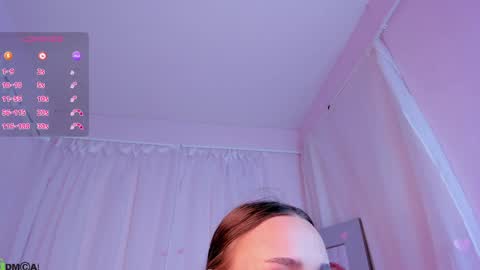 Snapshot of pearl_bloom chatting on February 2026 02:20:02 AM Sex Leah online show from February 2026 02:20:02 AM