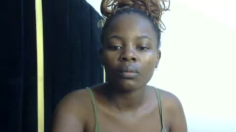 Snapshot of pearl_velvet chatting on February 2026 11:53:01 AM vel online show from February 2026 11:53:01 AM