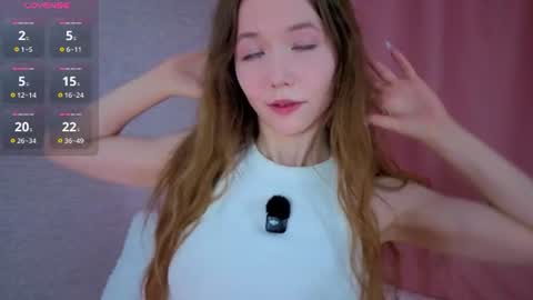 Snapshot of pearly_peach_ chatting on July 2026 12:04:01 AM pearly_peach_ online show from July 2026 12:04:01 AM