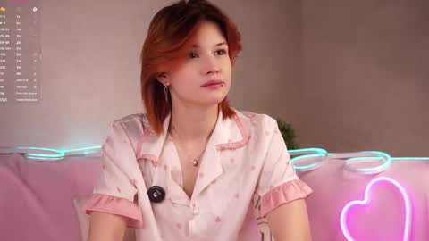 Lily online show from October 2025 01:25:02 AM