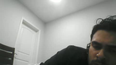 Snapshot of peeteymhmmm chatting on June 2026 11:18:01 PM peeteymhmmm online show from June 2026 11:18:01 PM