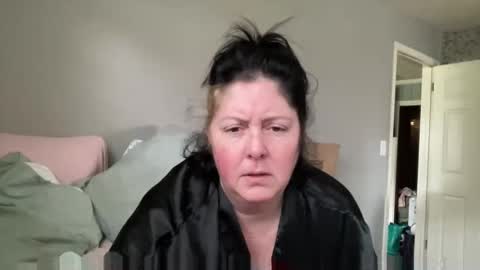 pegggggysue69 online show from April 2026 02:36:02 PM