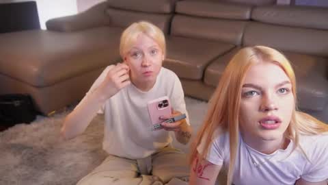 peggiedeed online show from May 2026 01:29:02 PM