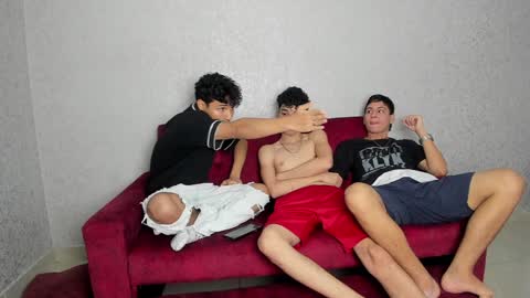 CAIN-19  ALLEN-18 RONALD-18 AUSTIN-18 MOD DANTE online show from January 2025 08:50:01 PM