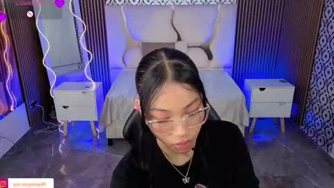 Snapshot of penelope_tay chatting on February 2026 03:25:02 AM penelope online show from February 2026 03:25:02 AM