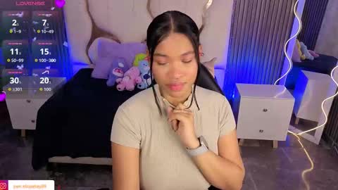 Snapshot of penelope_tay chatting on February 2026 03:40:02 AM penelope online show from February 2026 03:40:02 AM