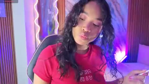 Snapshot of penelope_tay chatting on July 2026 02:38:01 AM penelope online show from July 2026 02:38:01 AM