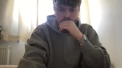 Snapshot of pennguin00 chatting on March 2026 01:14:02 PM pennguin00 online show from March 2026 01:14:02 PM