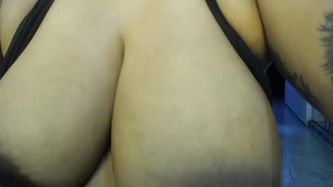 Snapshot of pennyomelons chatting on April 2026 06:14:02 PM My onlyfans online show from April 2026 06:14:02 PM