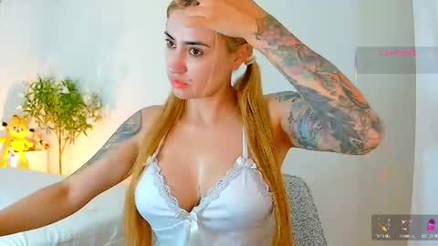 Hi Im Penelope  better vibrations  1111 online show from July 2026 09:37:02 AM