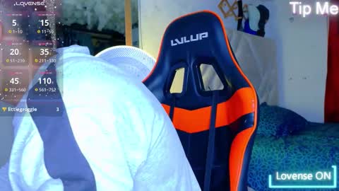 Snapshot of perfec_king00 chatting on October 2025 10:01:01 PM Jacob online show from October 2025 10:01:01 PM