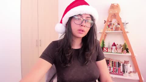 Sarah Ana Banana online show from December 2024 03:22:01 PM