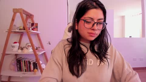 Sarah Ana Banana online show from February 2025 09:52:01 PM