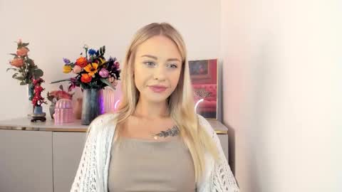 Cindy online show from September 2025 05:33:02 AM