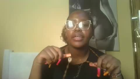 Snapshot of periwinkle20 chatting on November 2025 08:02:02 AM Taurus online show from November 2025 08:02:02 AM