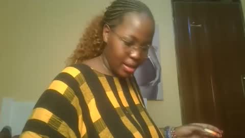 Snapshot of periwinkle20 chatting on November 2025 11:35:01 PM Taurus online show from November 2025 11:35:01 PM