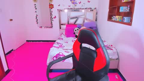 PERLA online show from February 2026 01:46:01 AM