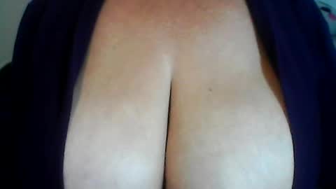 Snapshot of perlita070822 chatting on July 2026 04:19:01 AM perlita070822 online show from July 2026 04:19:01 AM