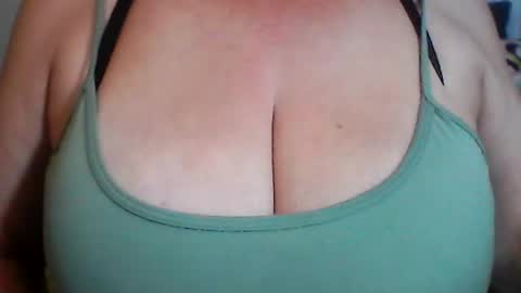 Snapshot of perlita070822 chatting on July 2026 03:20:02 AM perlita070822 online show from July 2026 03:20:02 AM