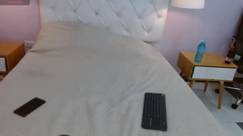 Persefone  online show from January 2026 11:26:01 AM