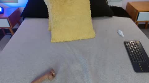 Snapshot of persefyre chatting on February 2026 11:33:01 AM Persefone online show from February 2026 11:33:01 AM