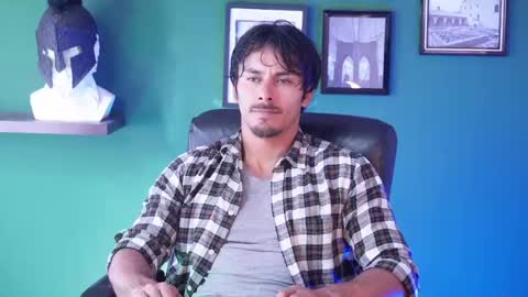 andres    online show from January 2025 08:00:01 PM