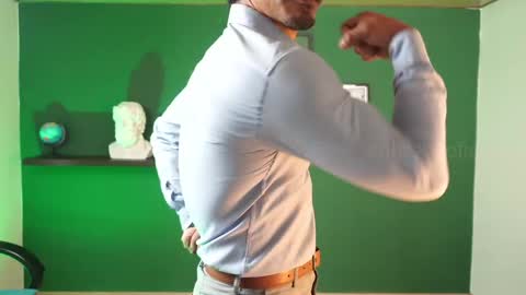 andres    online show from February 2025 07:33:02 PM