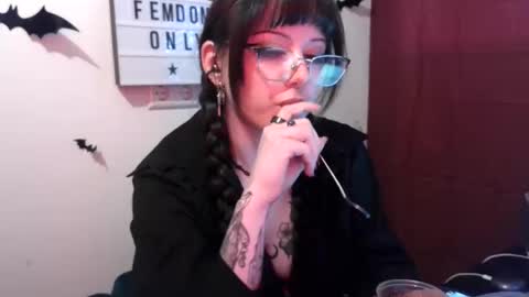 Persephone online show from April 2026 12:05:02 PM