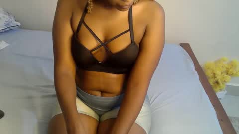 peru_queen online show from March 2026 01:26:01 PM