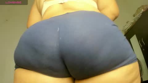 Snapshot of pervertt_mommy chatting on October 2025 09:24:01 PM  Alexandra  online show from October 2025 09:24:01 PM