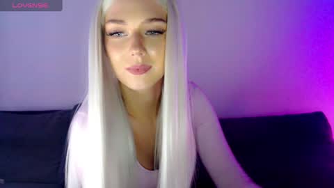 Snapshot of pervyblonde chatting on December 2024 12:22:02 PM Isabella online show from December 2024 12:22:02 PM